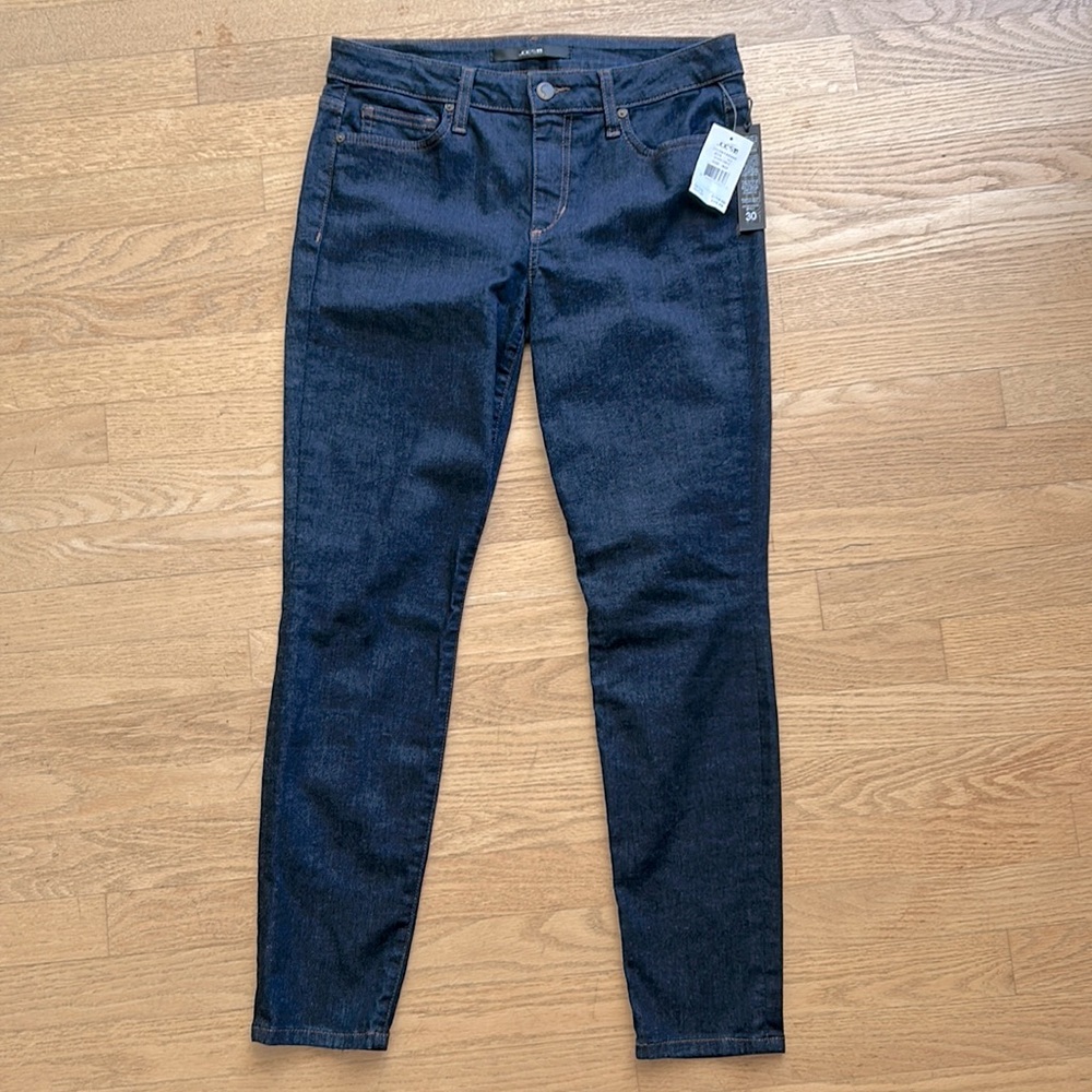 NWT Women’s size 30 JOE’S stretch jeans skinny ankle indigo blue. Never worn